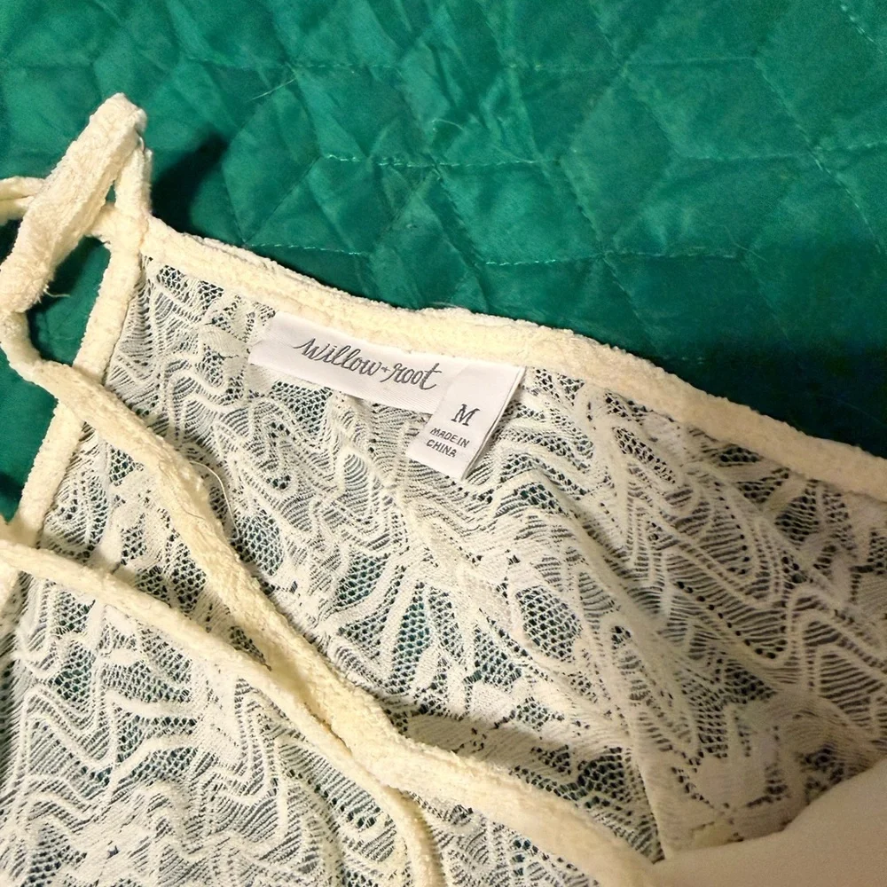 Cream Lace Ruffle Tank Top - Picture 3 of 4